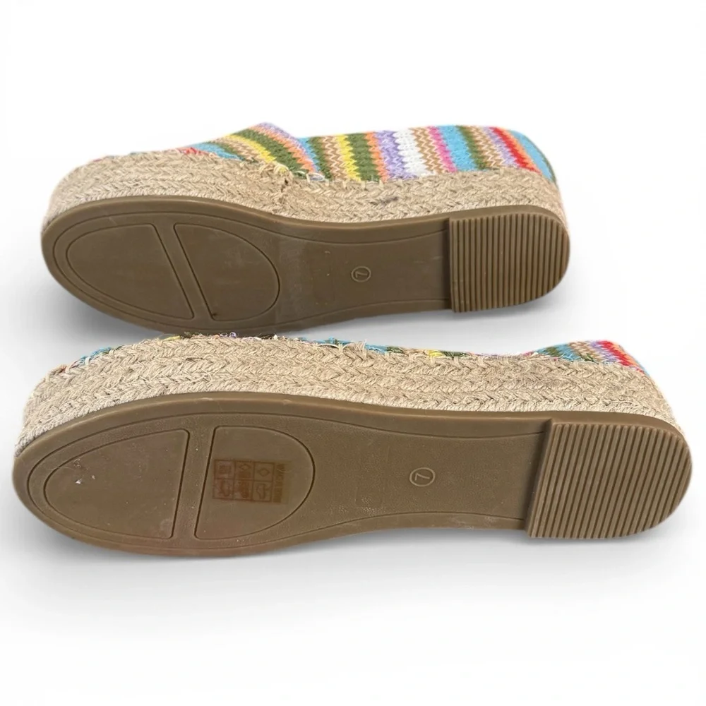 Sheln step into
