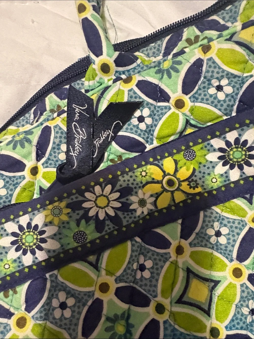 Vera Bradley lightweight quilted
