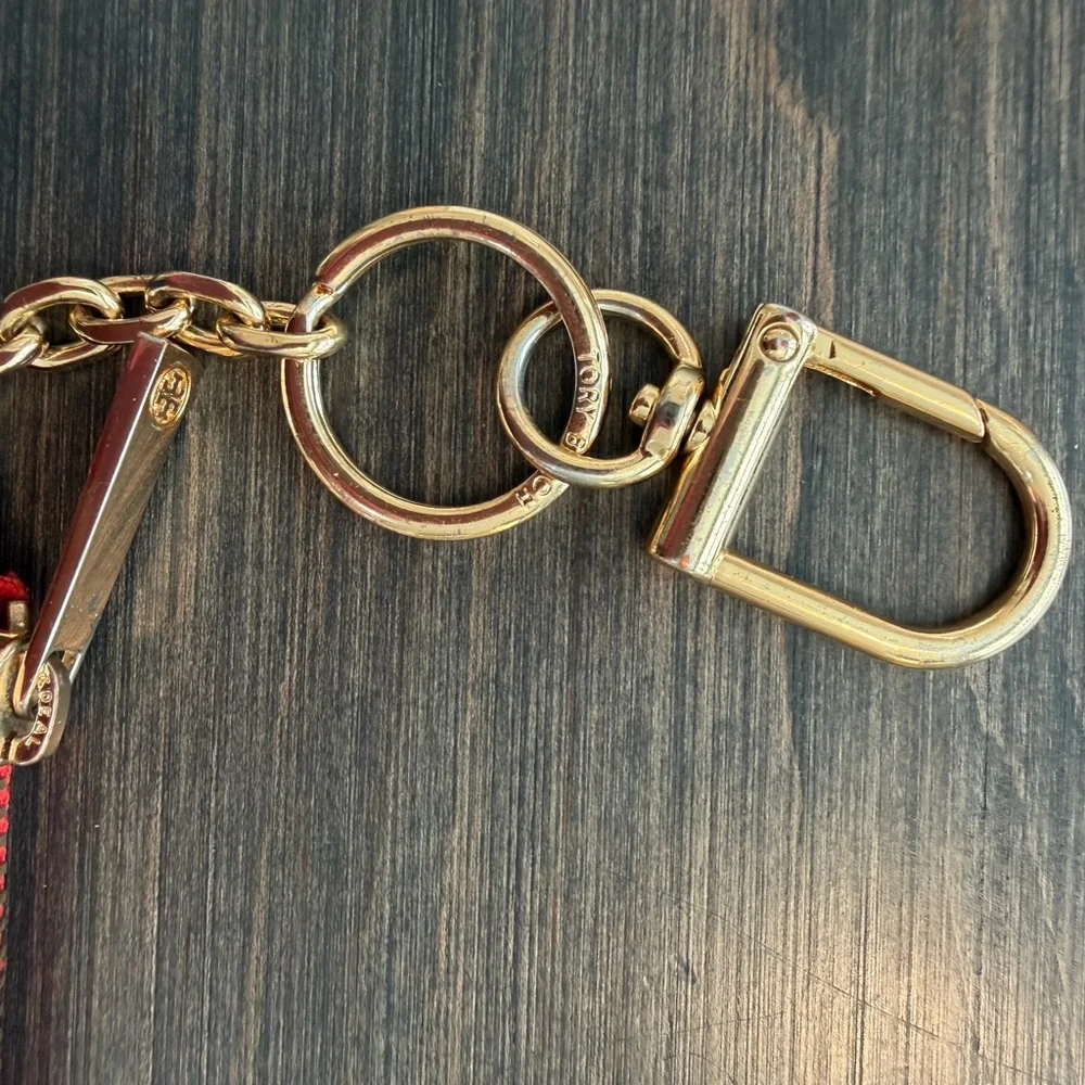 Tory Burch clip keychain card