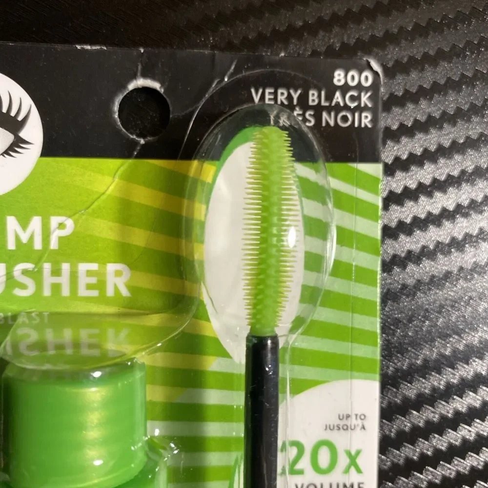 COVERGIRL mascara clump