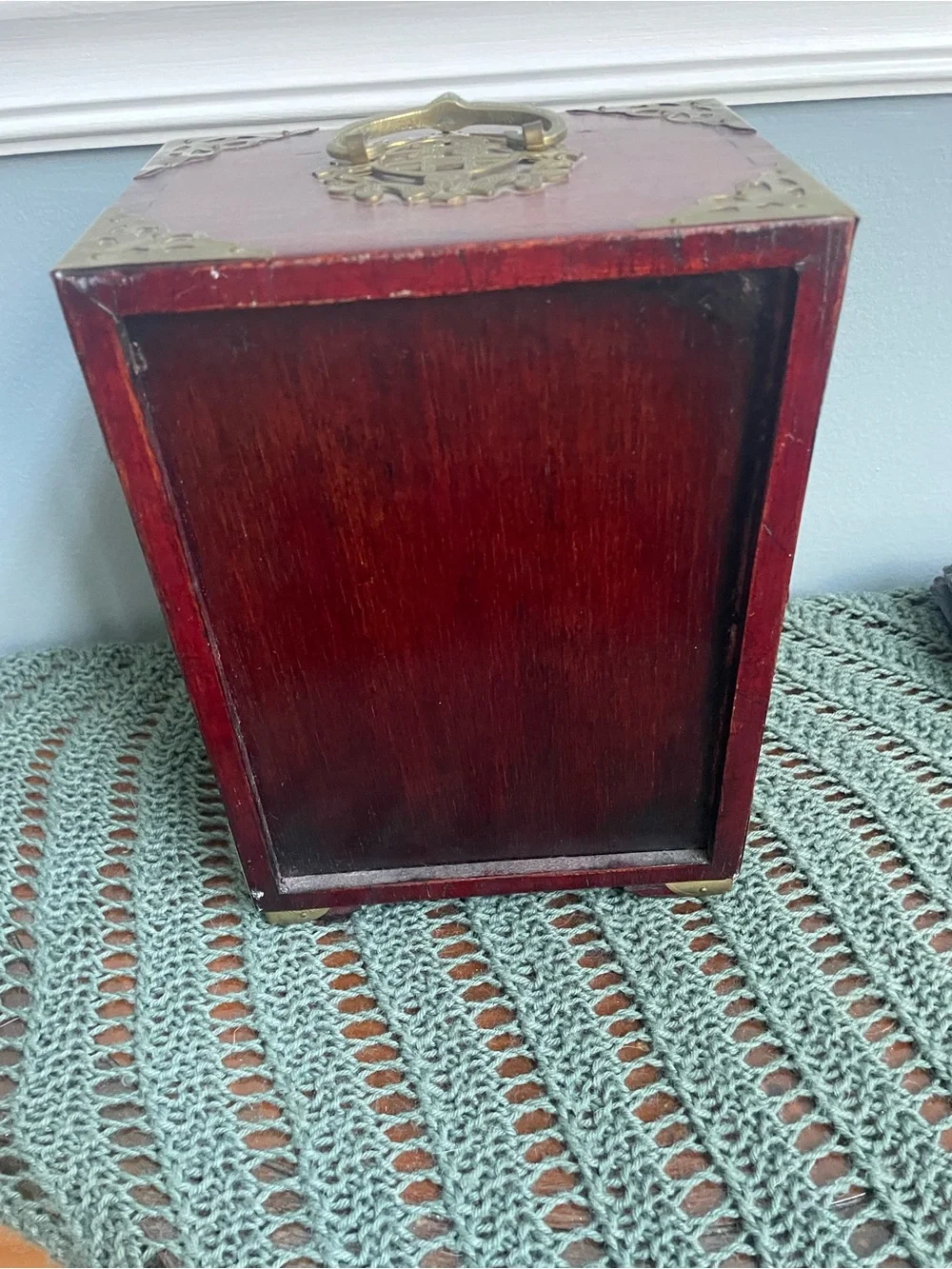 N/A compact red