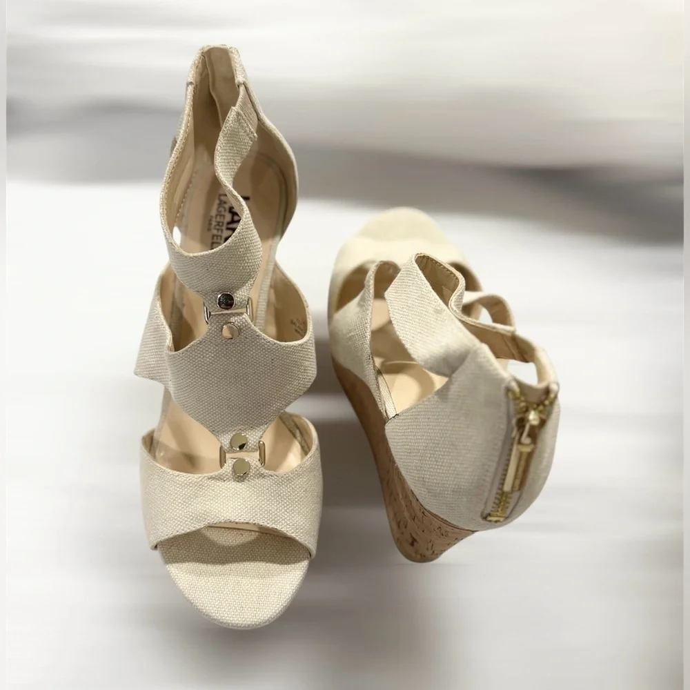 Karl Lagerfeld Sylvie Beige Canvas Cork Wedge Sandals 8M Gold Zip Back