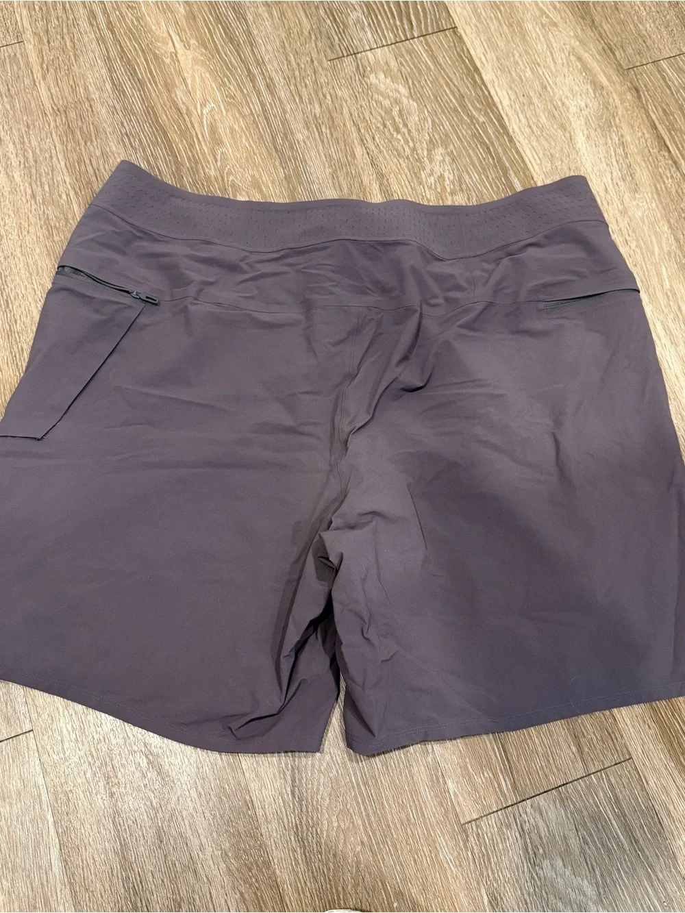 lululemon athletica smoke free