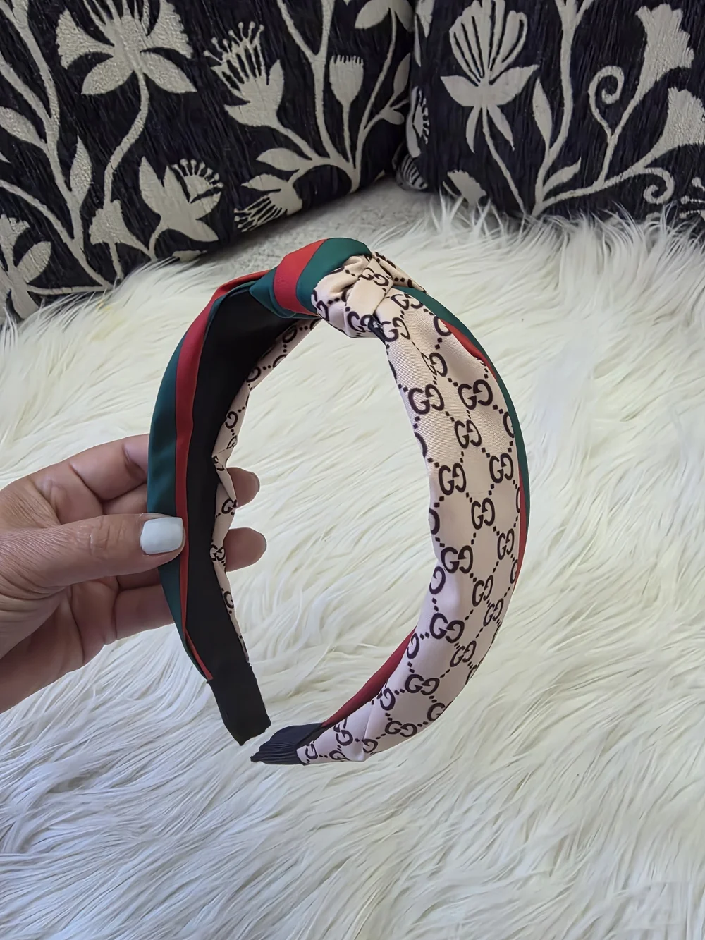 N/A stylish knotted