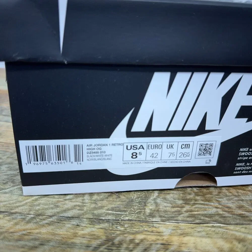 Nike Air Jordan 1 Retro High OG Black / White - White DZ5485-010 Mens Size 8.5