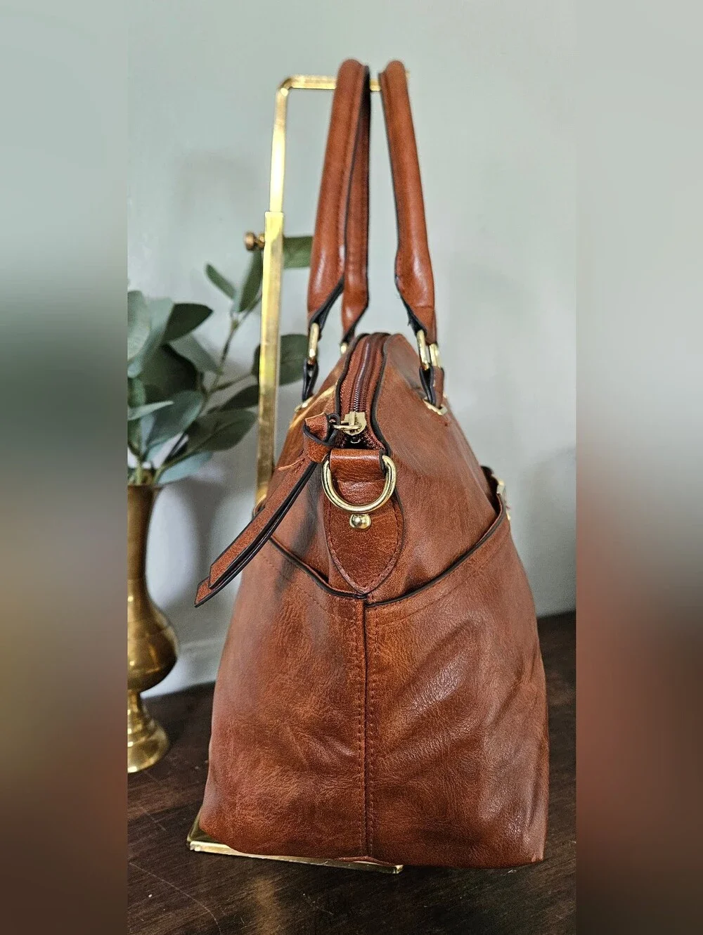 Bueno vegan leather
