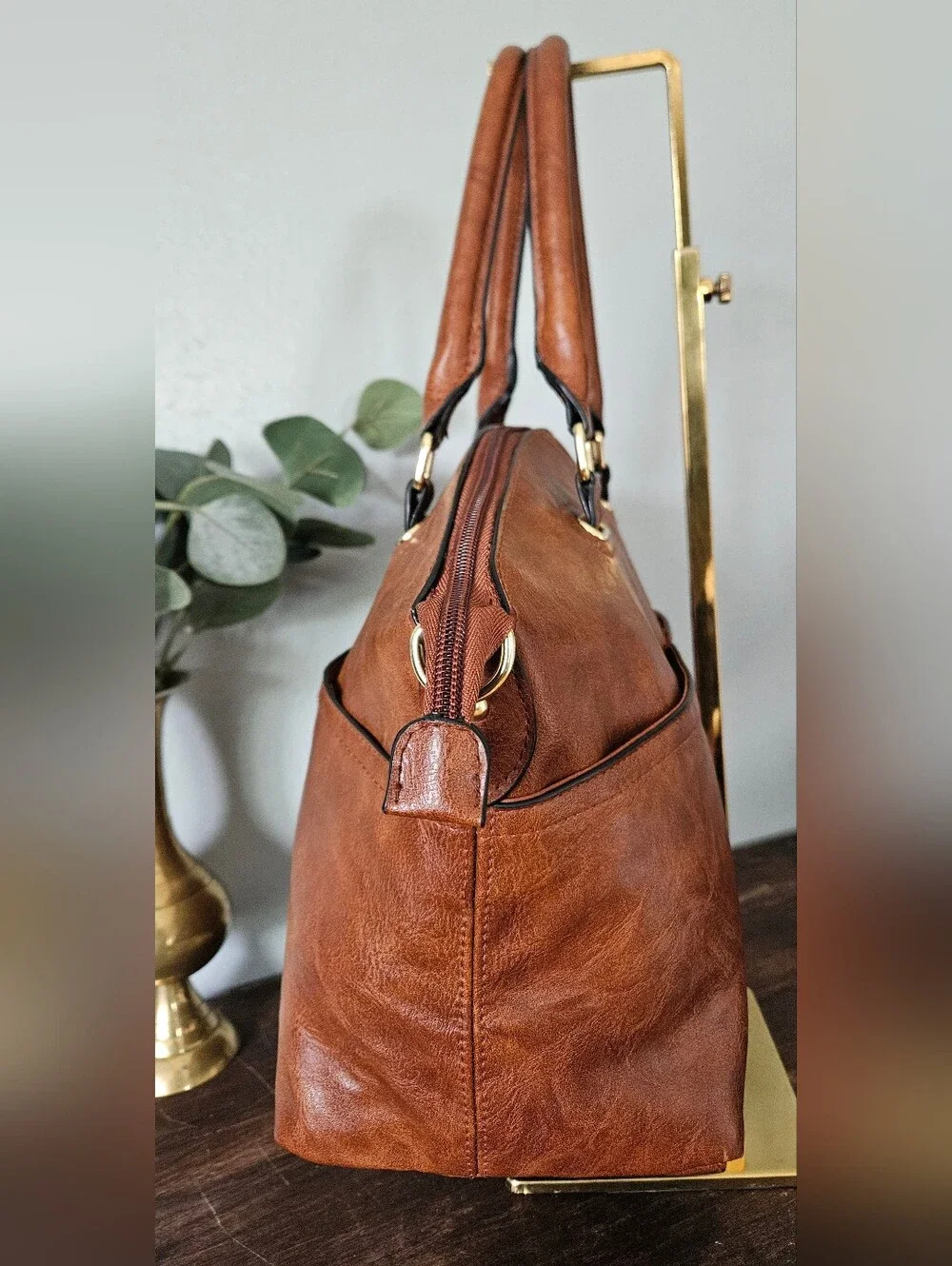 Bueno vegan leather