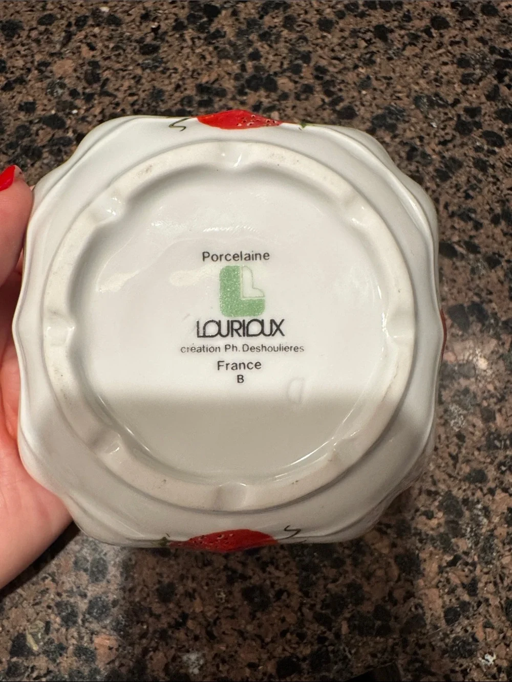 Lourioux white porcelains