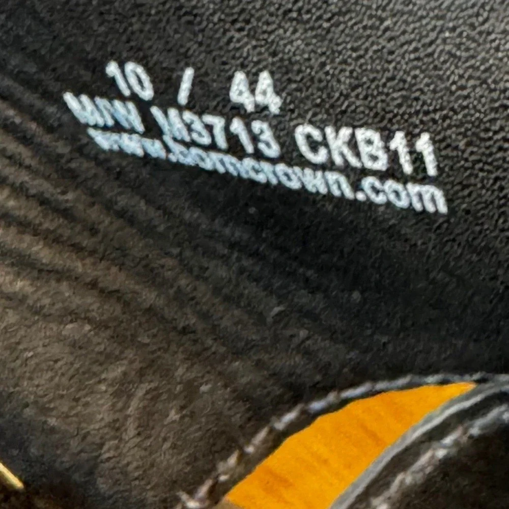 Born crown black