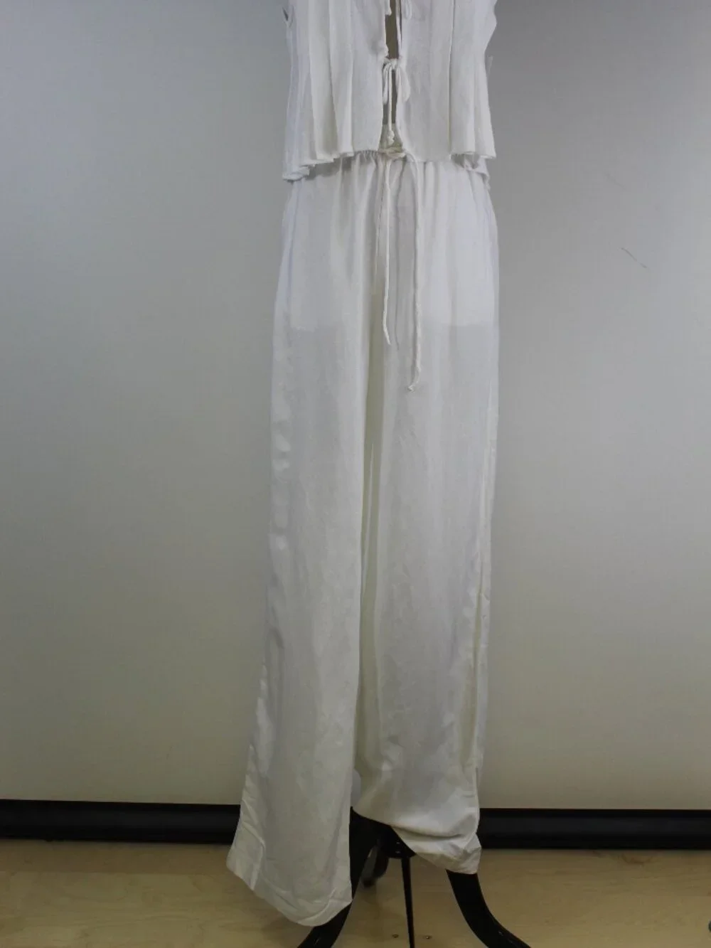 H&M Linen Blend‎ Wide Leg Pants Medium White Beachy Elastic Waist