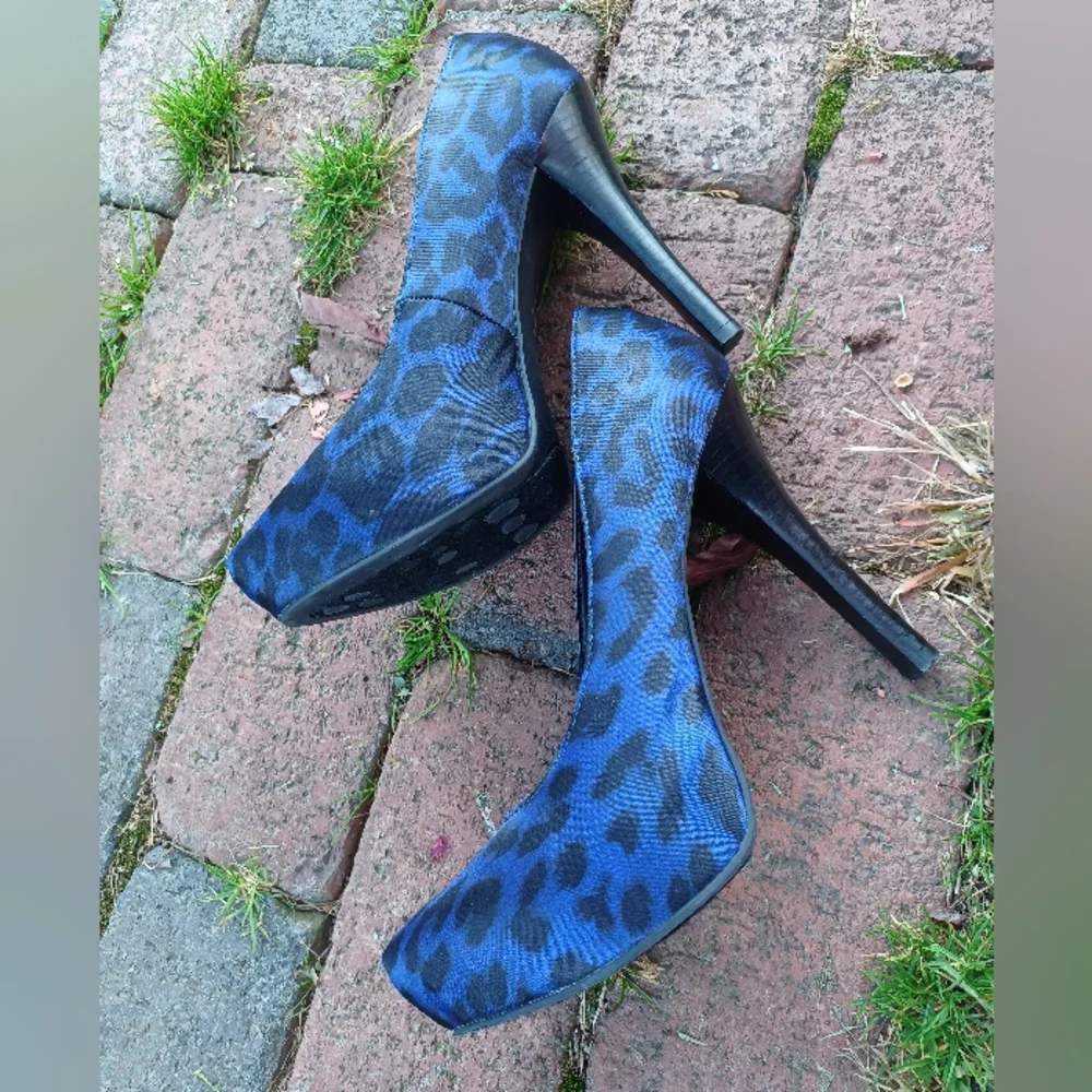 Carlos Santana shoes maybe