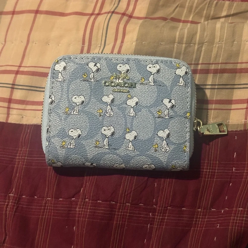Coach compact card