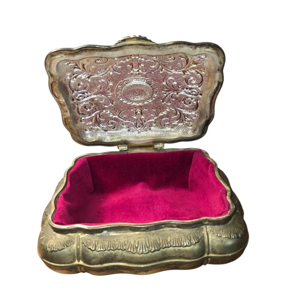 Vtg Silver Plate Victorian Jewelry, Trinket Box Red Velvet Lined Heritage Mint