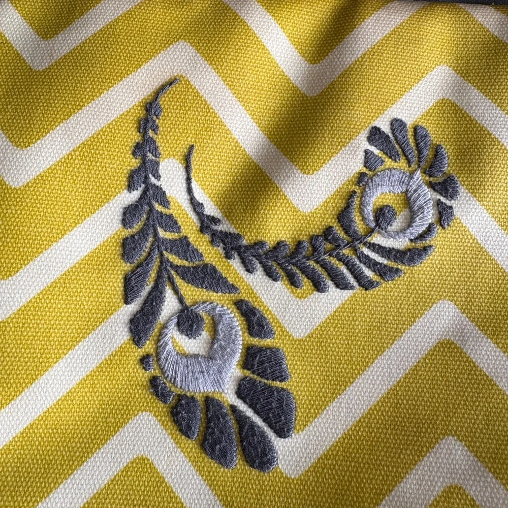 Petunia Pickle Bottom detail accents slight