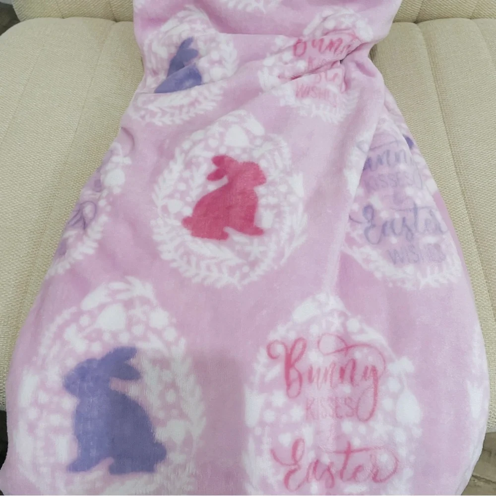 Luxe plush blanket