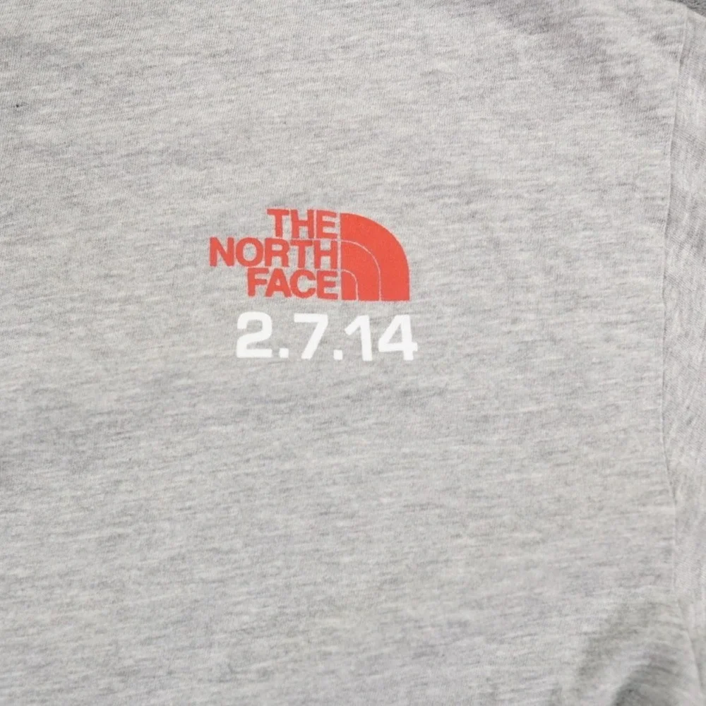 The North Face‎ RU14 Sochi 2014 Olympic Flag Shirt Mens Medium Gray Map Tee