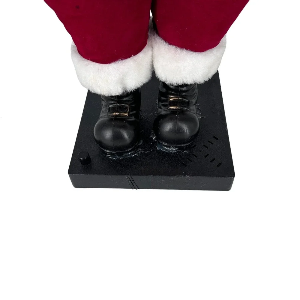 American Traditions santa animated