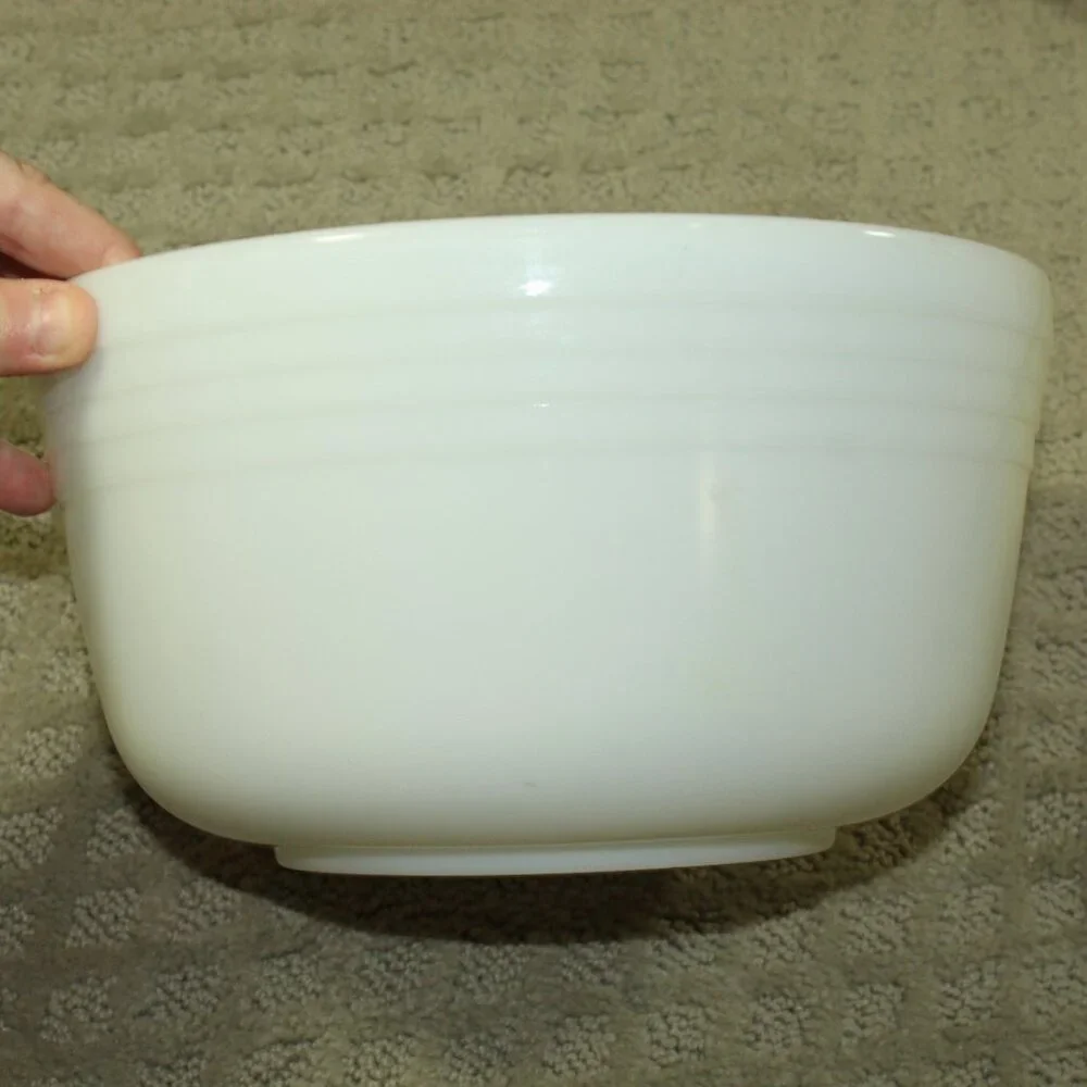 Hamilton Beach vintage pyrex