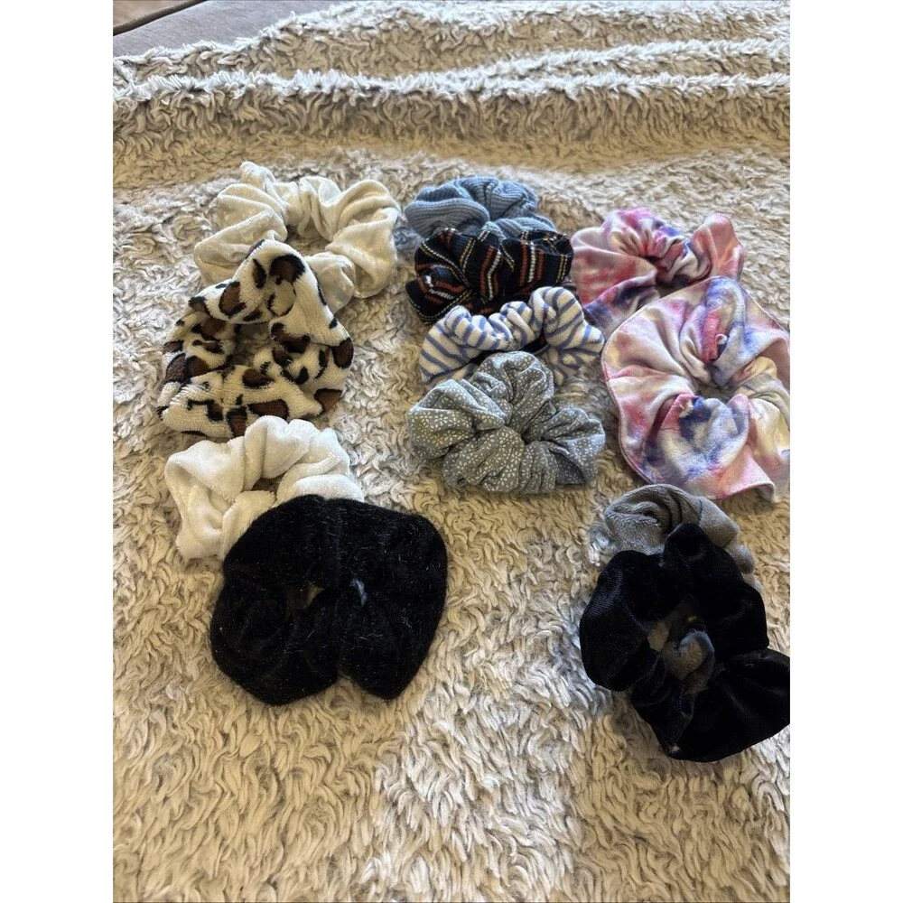 Chloe‎ + Olle Scrunchie Hair Accessory Lot Girls OS Multicolor Excellent Velvet