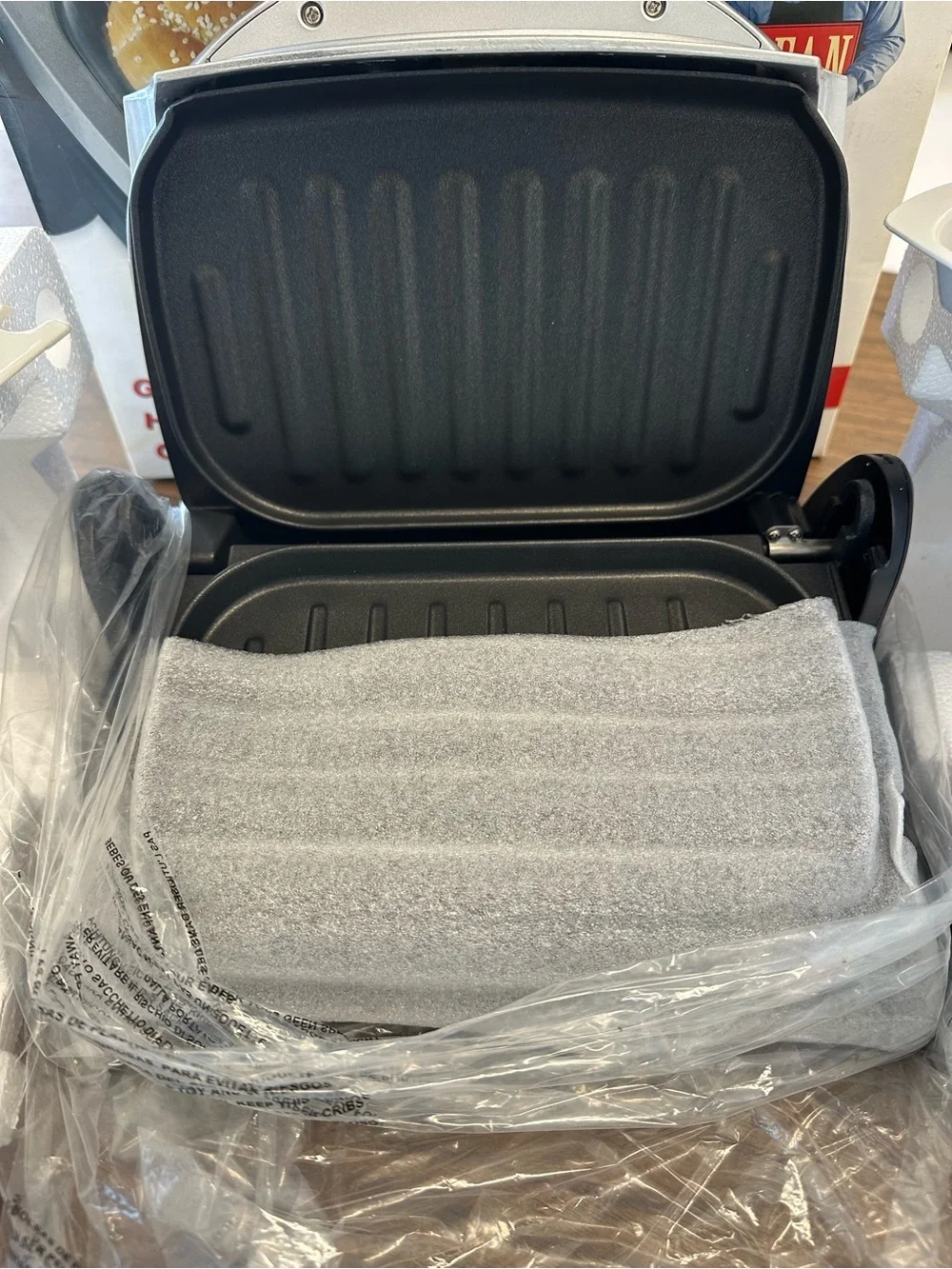 NIB! Vintage 2005 George Foreman Grilling Machine
