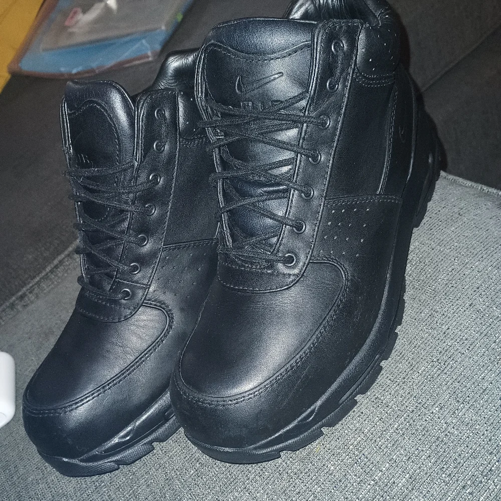 Nike ACG rugged nike