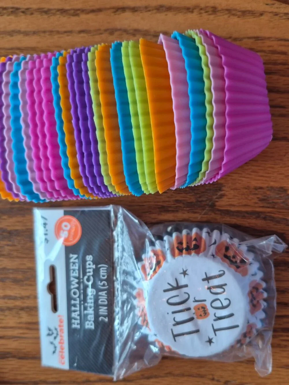 The Unbranded Brand cupcake holders