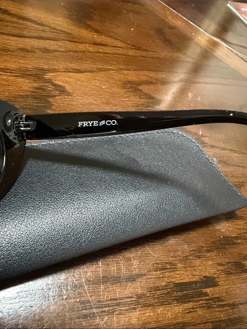 FRYE AND CO. stylish eye