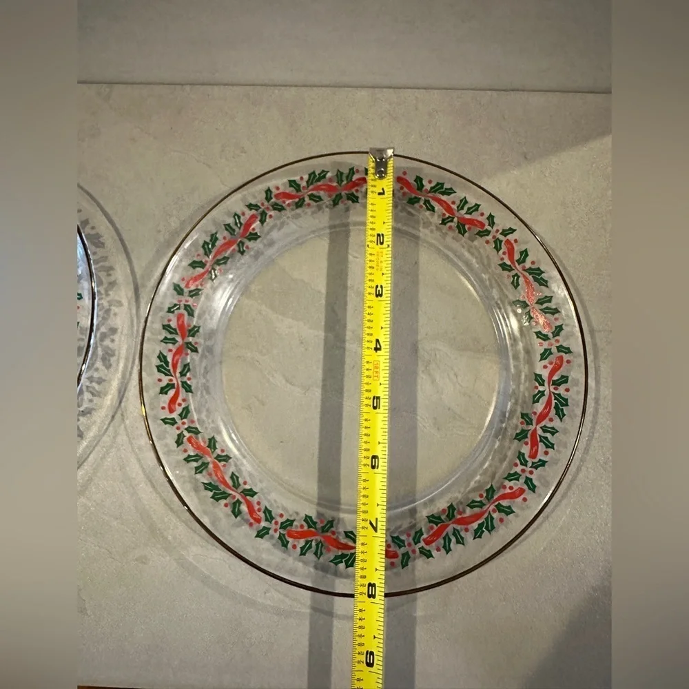 VTG  80's Set Of  Arcoroc Holly & Berry & Ribbon Christmas 8” Plates W/Gold Trim