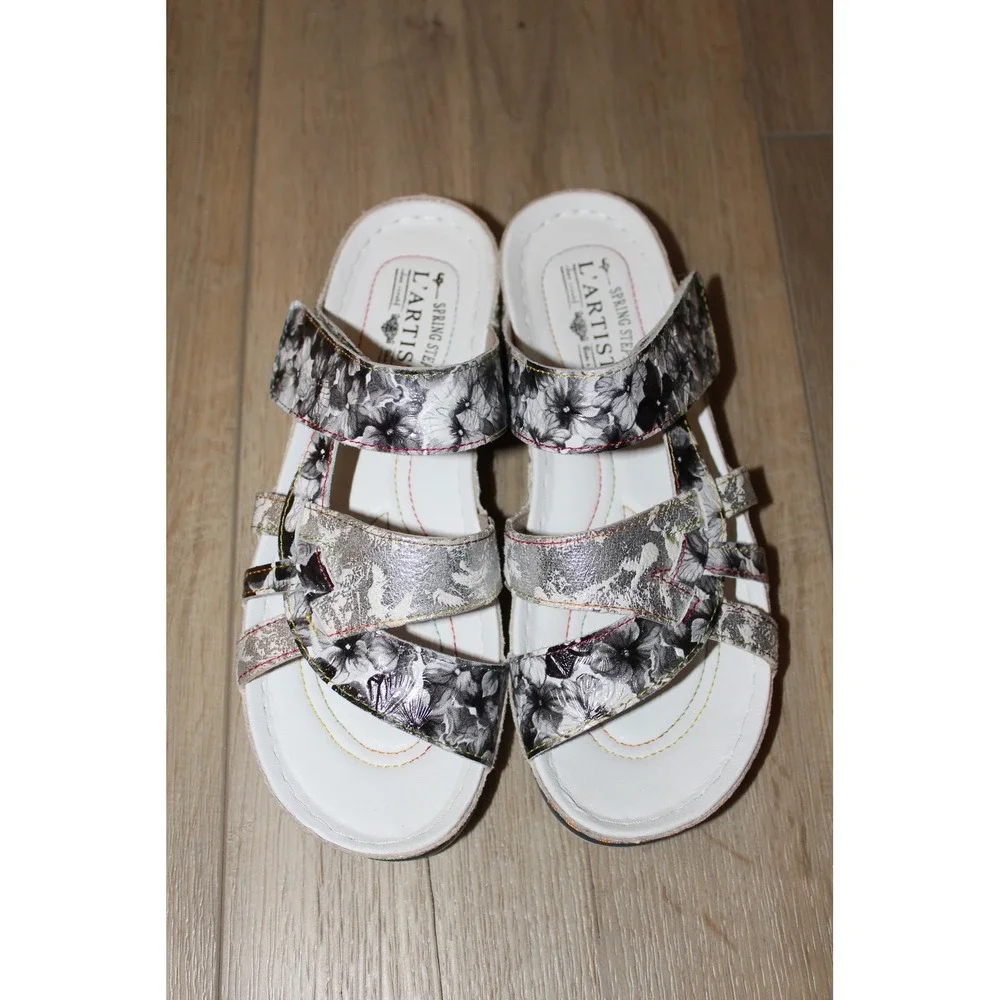 L'Artiste Spring‎ Step Caiman Floral Leather Wedge Slide Sandals Silver White 38
