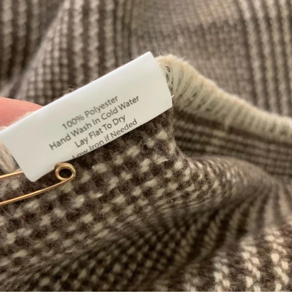 Chic Cozy Soft Neutral Brown Cream Shepard Plaid Cape Blanket Shawl OS
