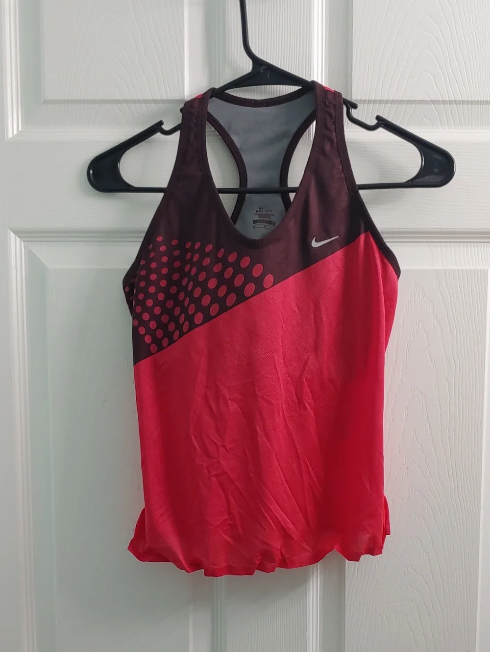 Nike Dri-Fit Racerback Tank Top Women's Pink Built In Bra Athletic Top Size M