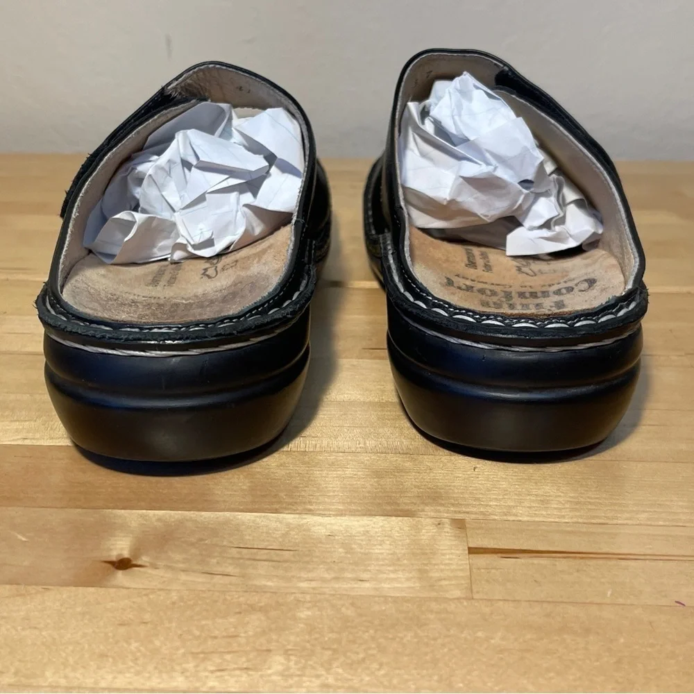 Finn Comfort used good