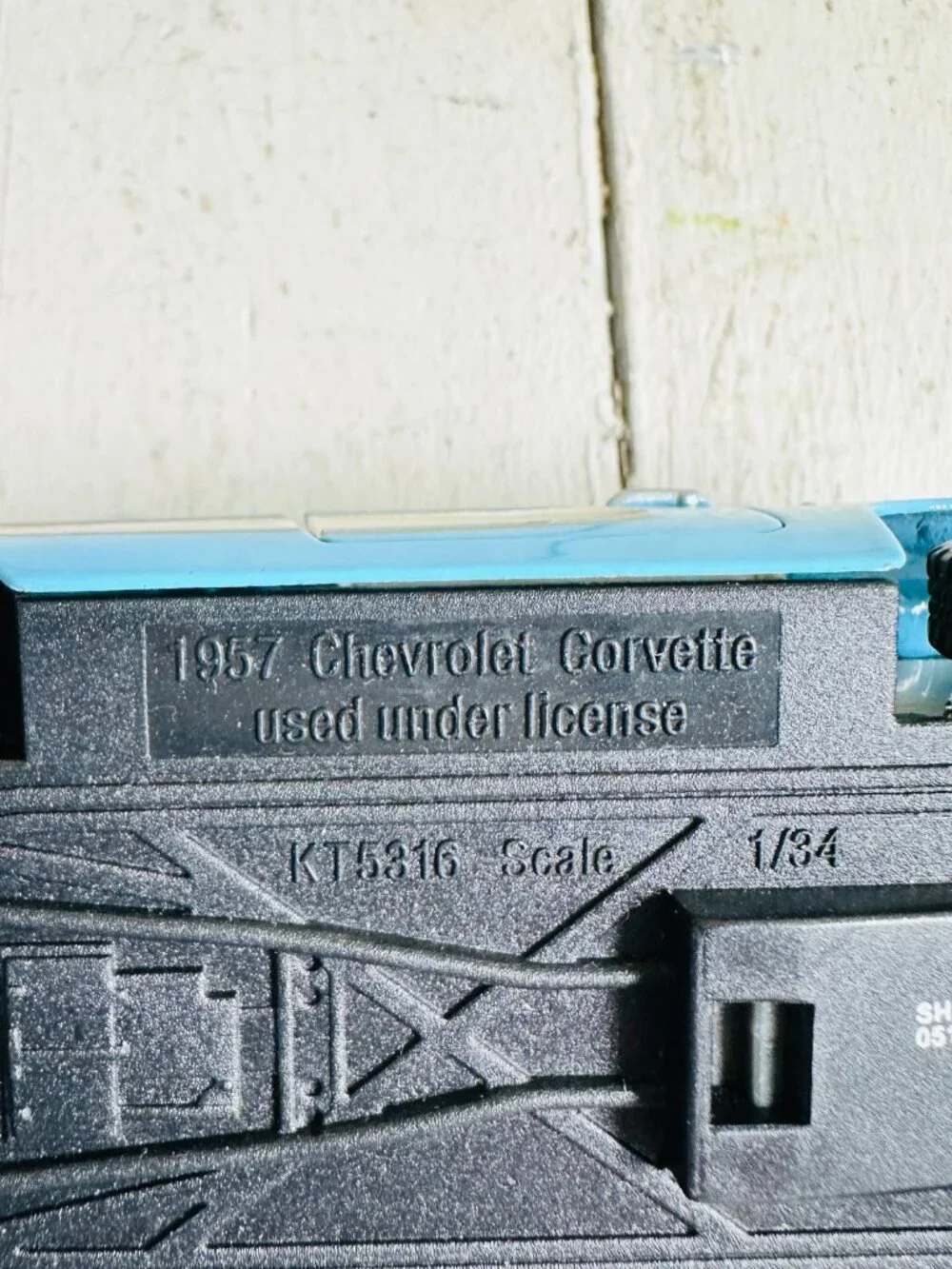 Kinsmart 34 scale