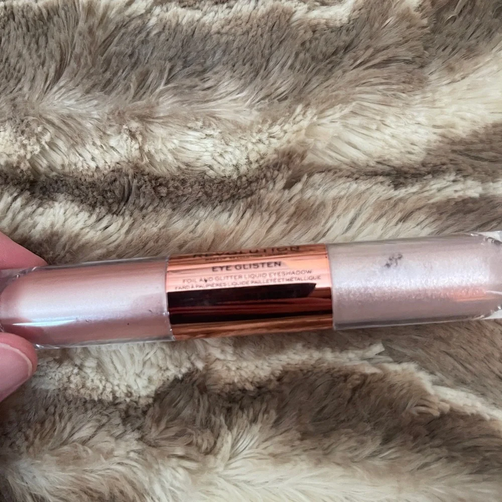 Makeup Revolution used once
