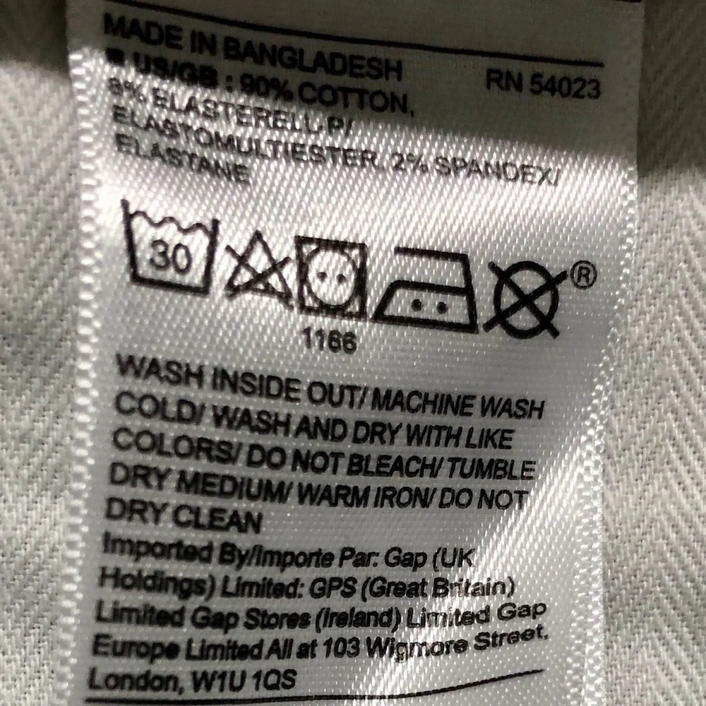 Banana Republic brand banana