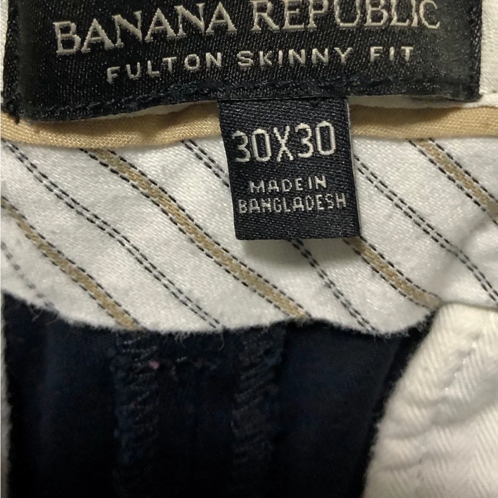 Banana Republic brand banana