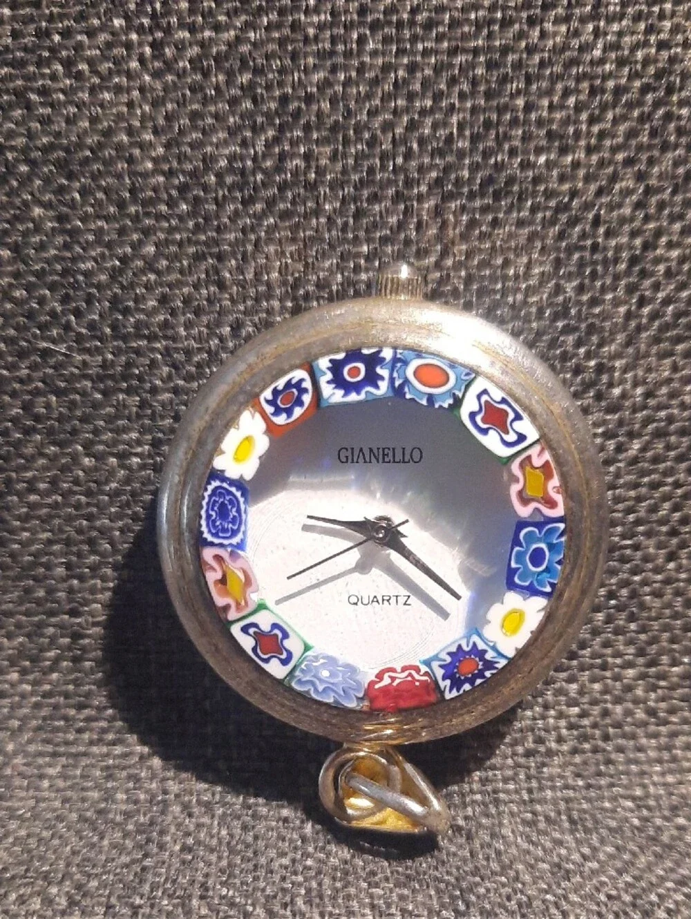 N/A pendant watch