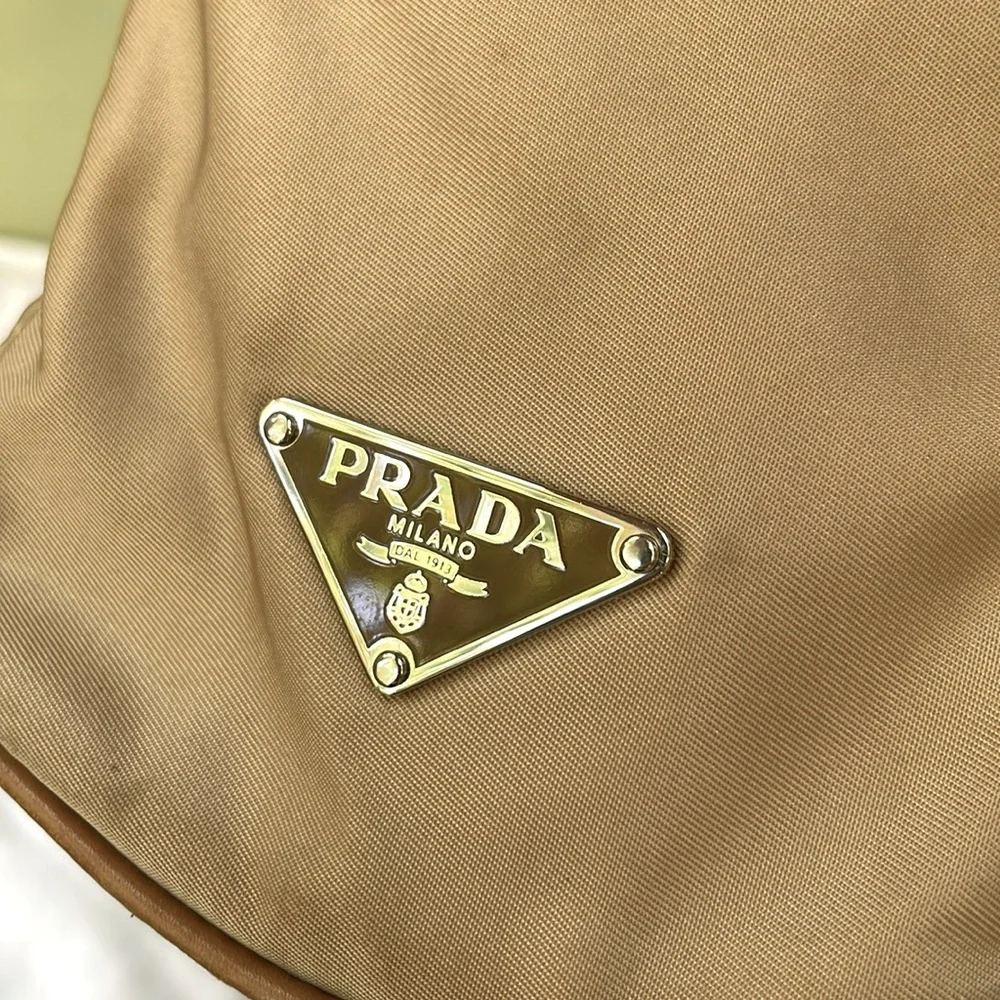 Prada classy vintage
