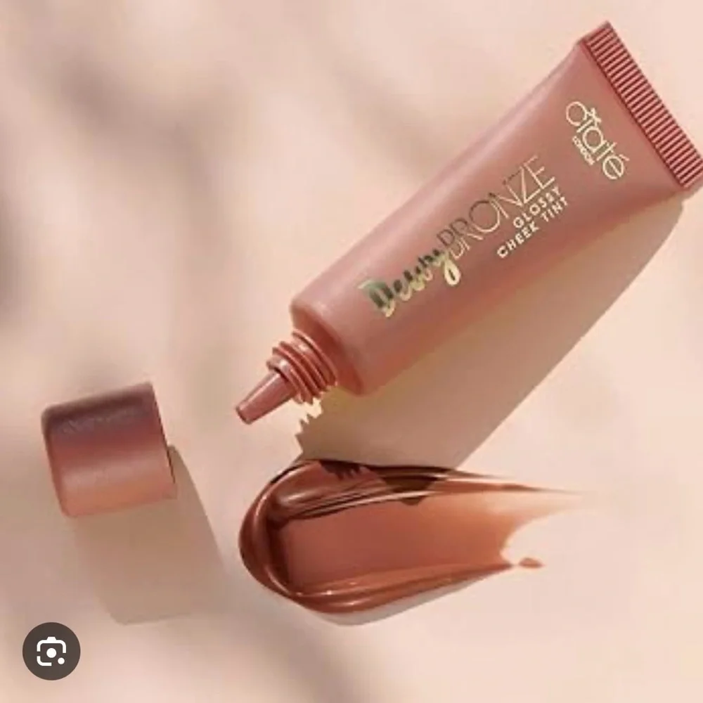 Ciaté London keep cheeks