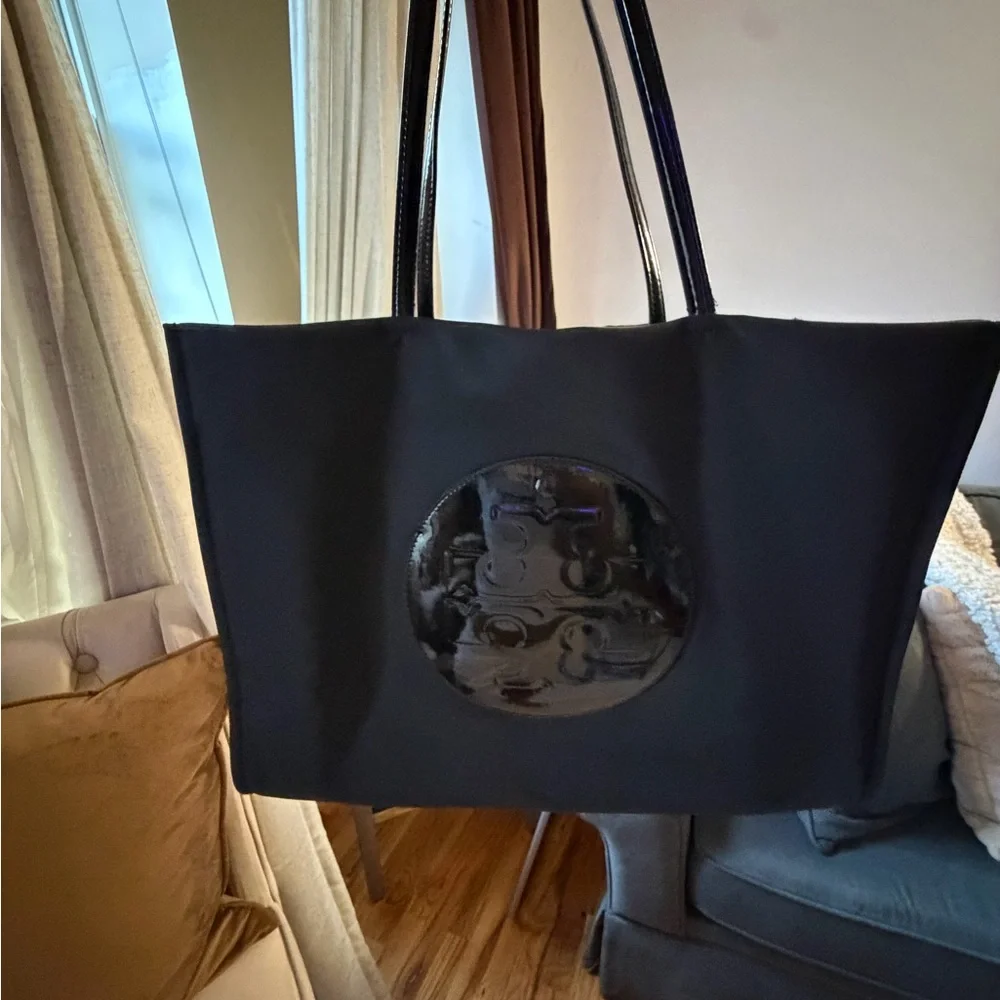 Tory Burch tory burch
