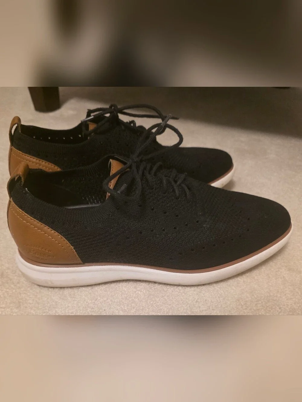 G.H. Bass & Co. Men's - 9.5 Black Knit Casual Dress Shoe Tan Heel & Tongue