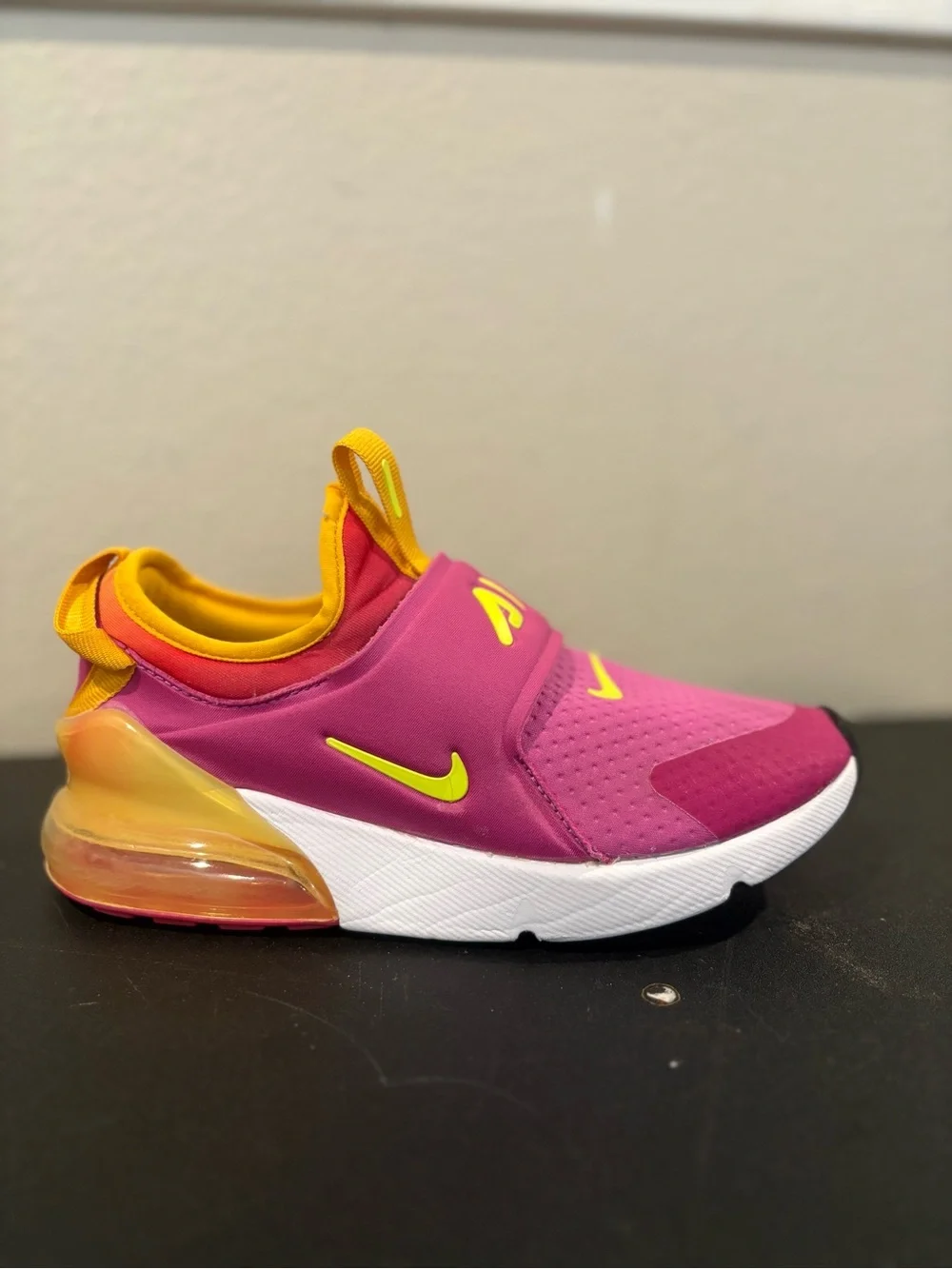Nike slip sneakers