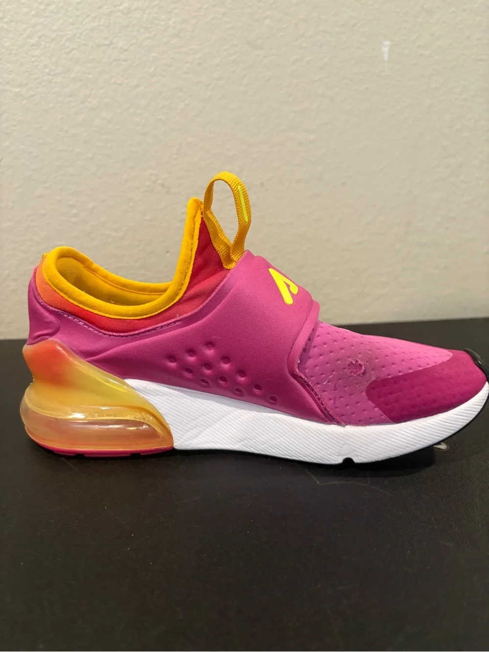 Nike slip sneakers