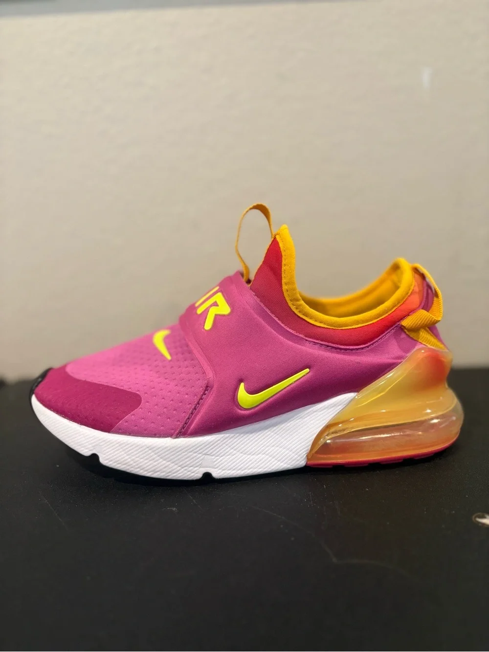 Nike slip sneakers