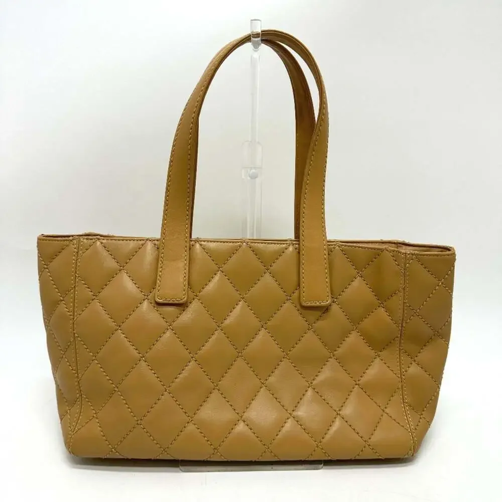 CHANEL cream tote