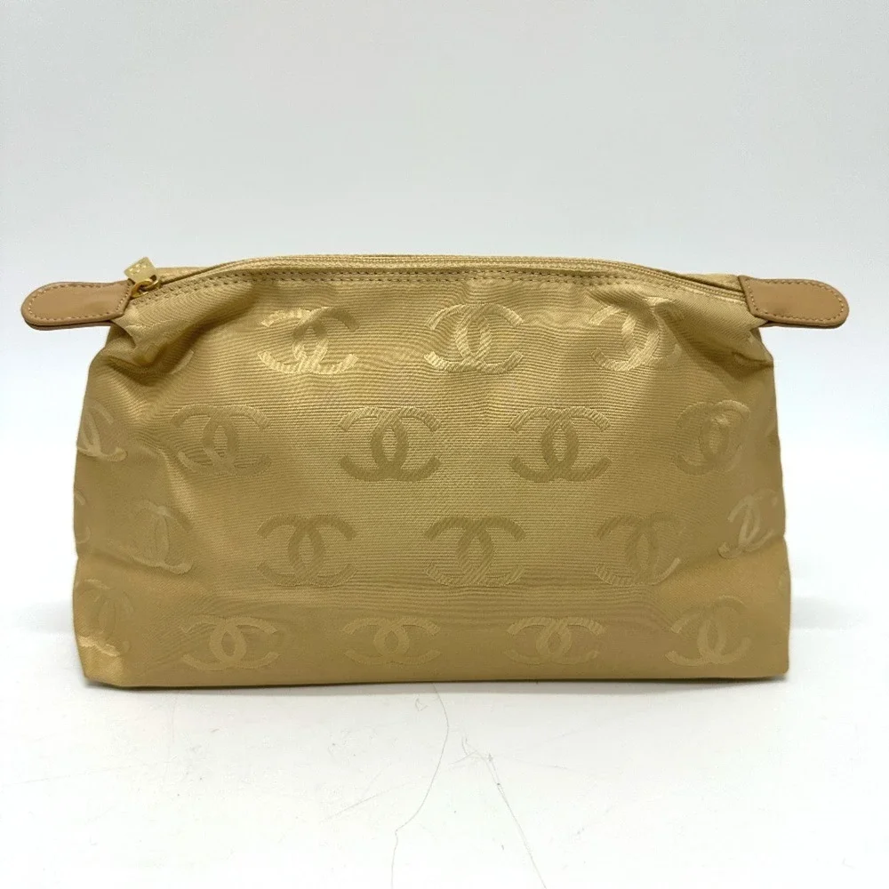 CHANEL cream tote