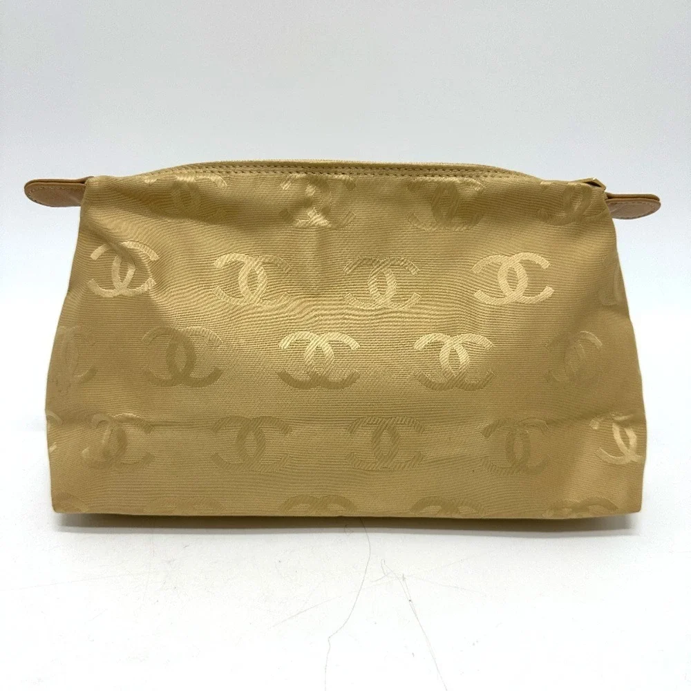 CHANEL cream tote