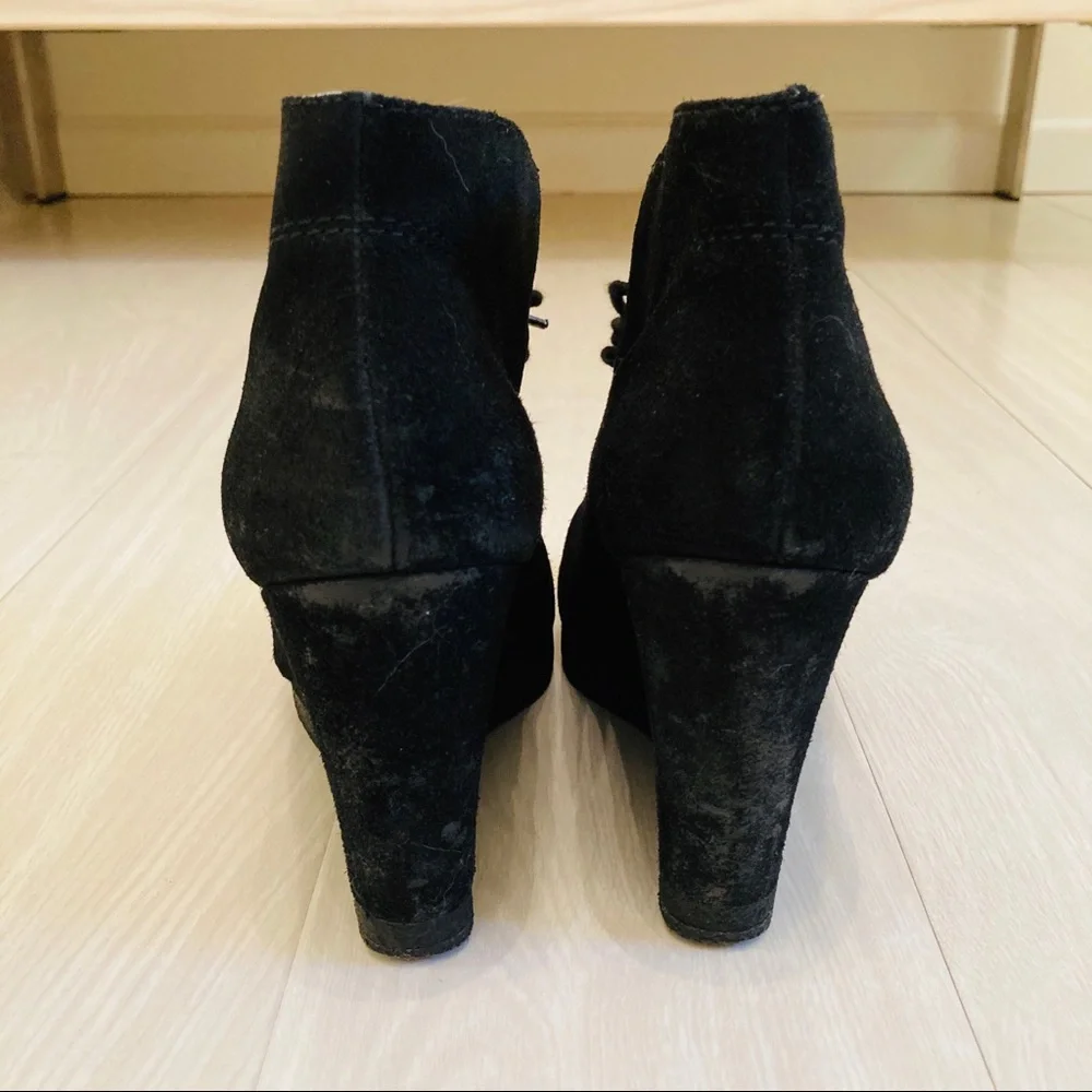 Nine West discolorations suede due