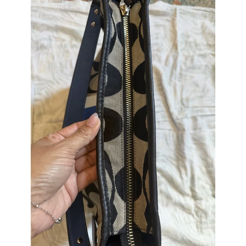 Coach good preowned