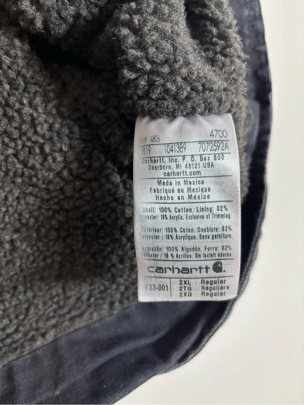 Carhartt vintage v33